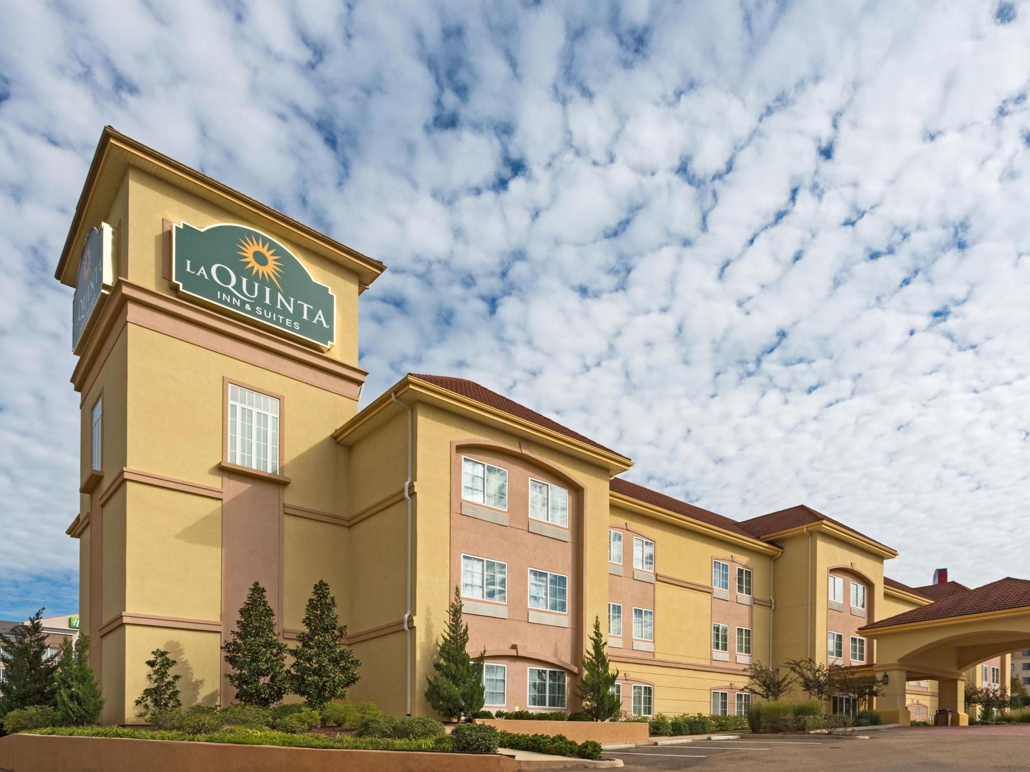 La Quinta By Wyndham Vicksburg Hotel Exterior photo
